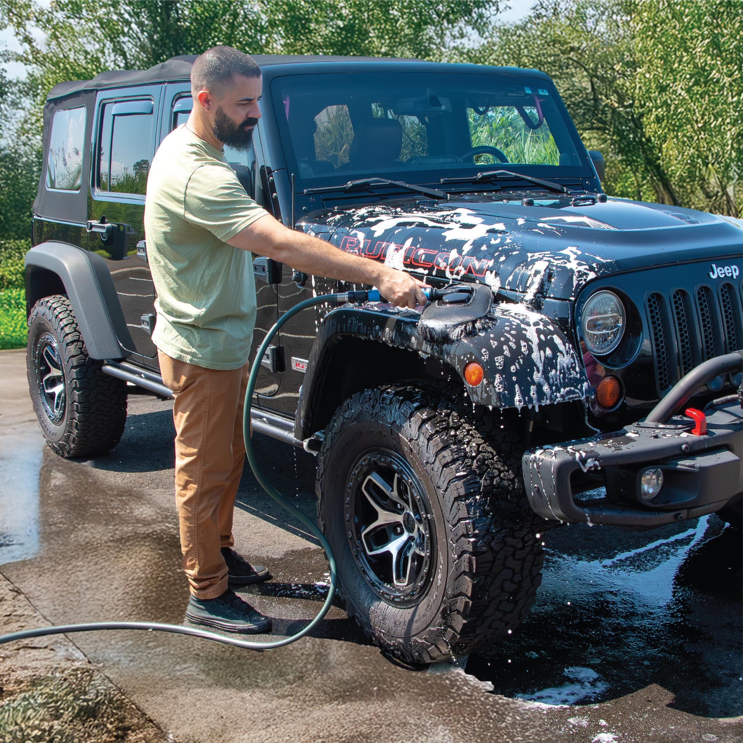 Unger 12.5” Hydropower Wash Mitt with Adjustable On/Off Water Control Valve for Car and Auto Cleaning, Absorbent Non-Scratch Microfiber Sleeve, Machine Washable, Compatible with Hose or Pole - Image 9