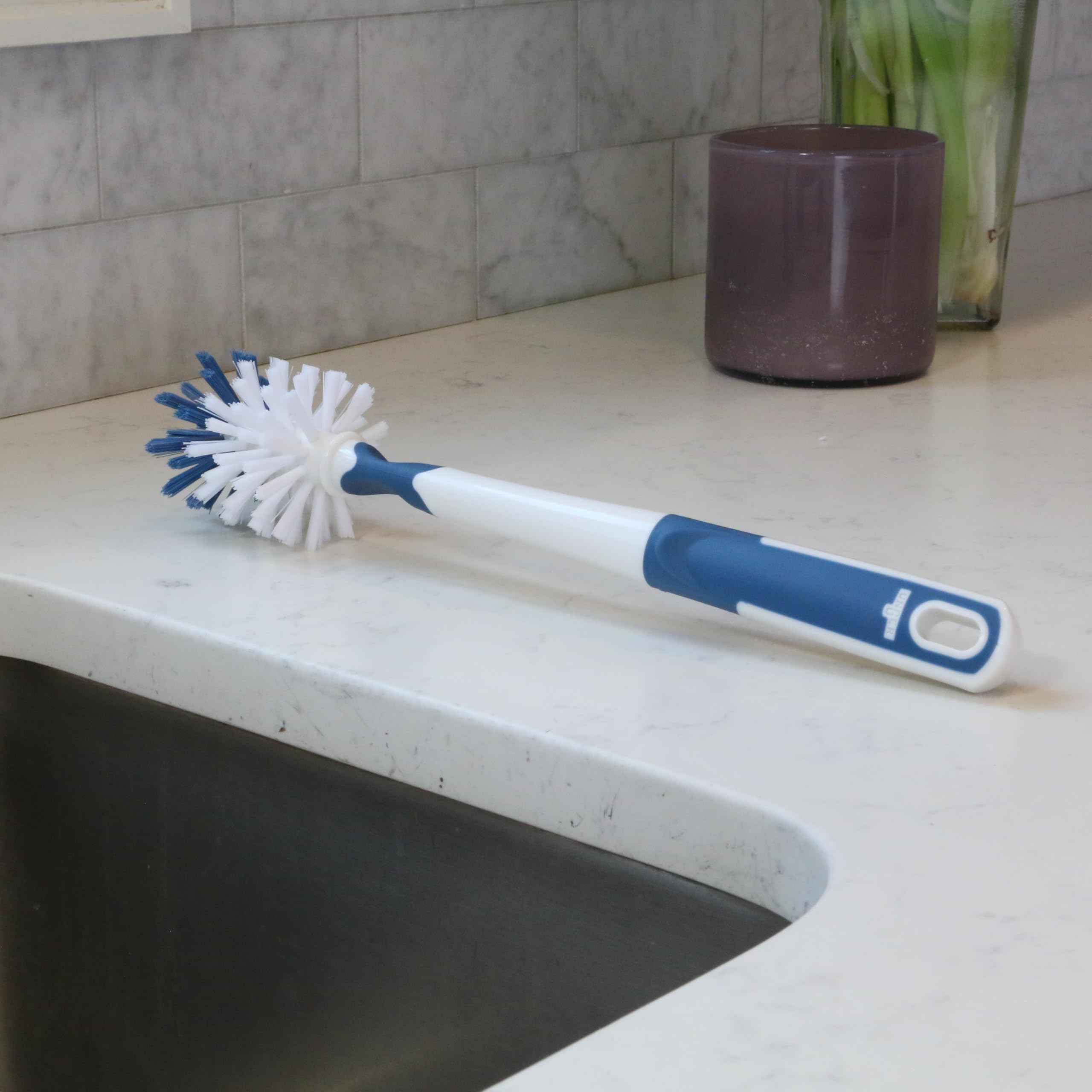 Unger 16” Flexible Glass and Bottle Scrub Brush, Extra-Long, Non-Scratch Cleaning Scrubber for Water Bottles, Travel and Coffee Mugs, Pitchers, Vases, Decanters, Glassware - Image 9